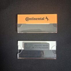 Bảng tên mica hình chữ nhật mặt trước và mặt sau