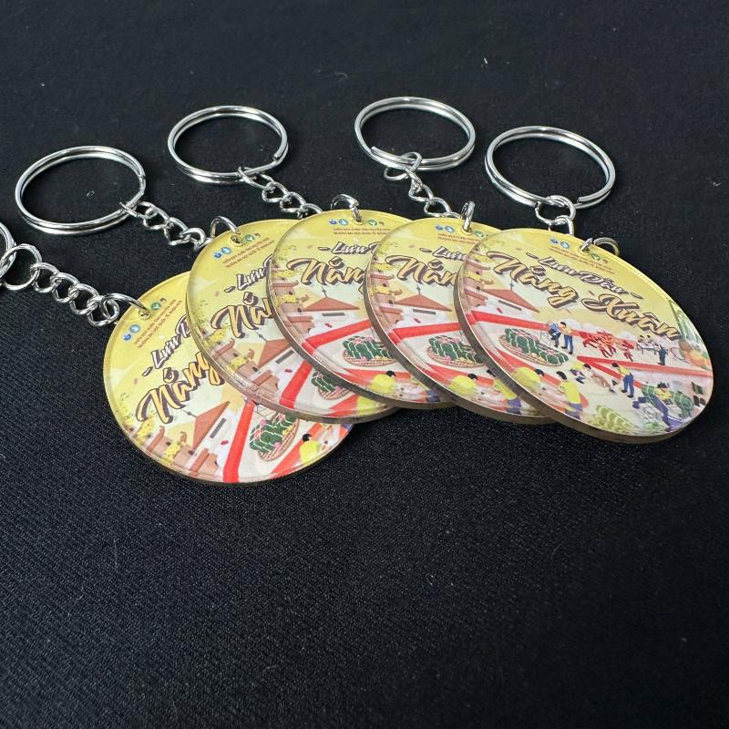 Móc khóa hình tròn tặng vào dịp mừng xuân