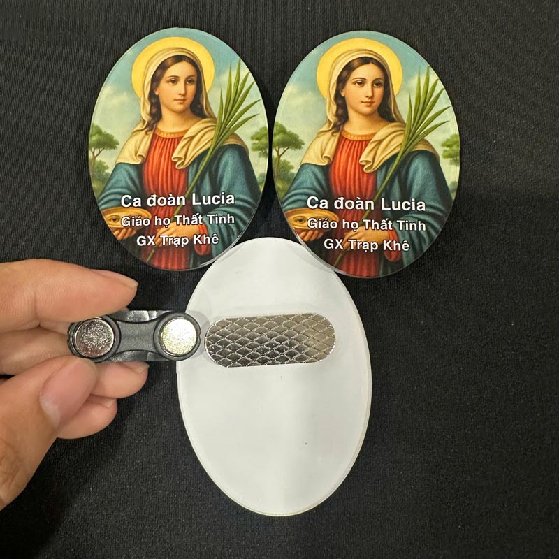 Huy hiệu gắn nam châm 2 viên