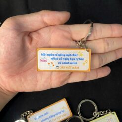 Móc khóa mica hình chữ nhật in thông điệp