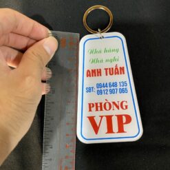 Móc khóa mica nhà nghỉ in theo yêu cầu