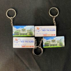 Móc khóa mica hình chữ nhật in trường học