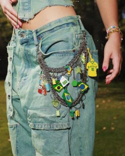 Chùm keychains treo túi quần thời trang Móc khóa thời trang cá tính