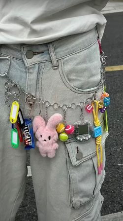 Chùm keychain treo túi quần